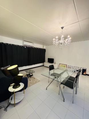 Artistic room in Muang Thong Thani C5 Apartment in Bangkok
