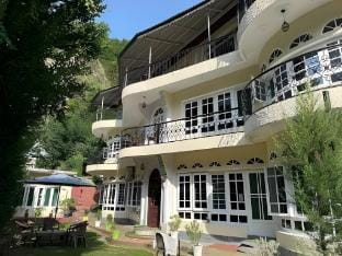 Dal Lake Houses Vacation rental in India