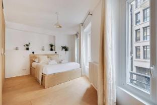 Magnificent flat - near Bourse and Palais Royal Apartment in Paris