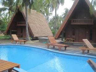 Lucy's Garden Hotel Campground/ 
RV Resort in Pemenang