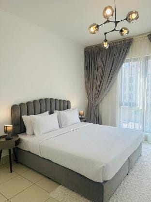 2-Bed Haven in Downtown Oasis near Burj & Dxb Mall Vacation rental in Dubai