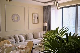 Perfect 1 Bedroom Boulevard, Fountain & Opera View Apartment in Dubai