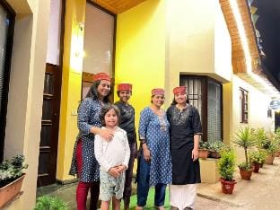 Villa Harrington: 6BR Cozy Home Vacation rental in Himachal Pradesh