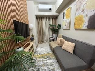 Staycation Condo Unit in Pasay near Mall of Asia Vacation rental in Pasay