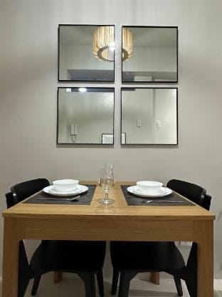 Full condo unit near in Mall of Asia Vacation rental in Pasay