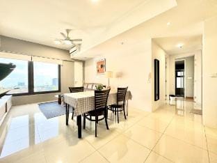 Macalister 218 #wide seaview #3BR 2bath #6pax Vacation rental in George Town