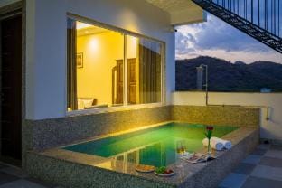 Alaya Stays Kasturi Villa | Pet Friendly 6 BHK Vacation rental in Gujarat