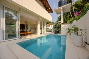 ELIVAAS 4BHK Villa Near Beach-Casa Boa Vida Vacation rental in Candolim