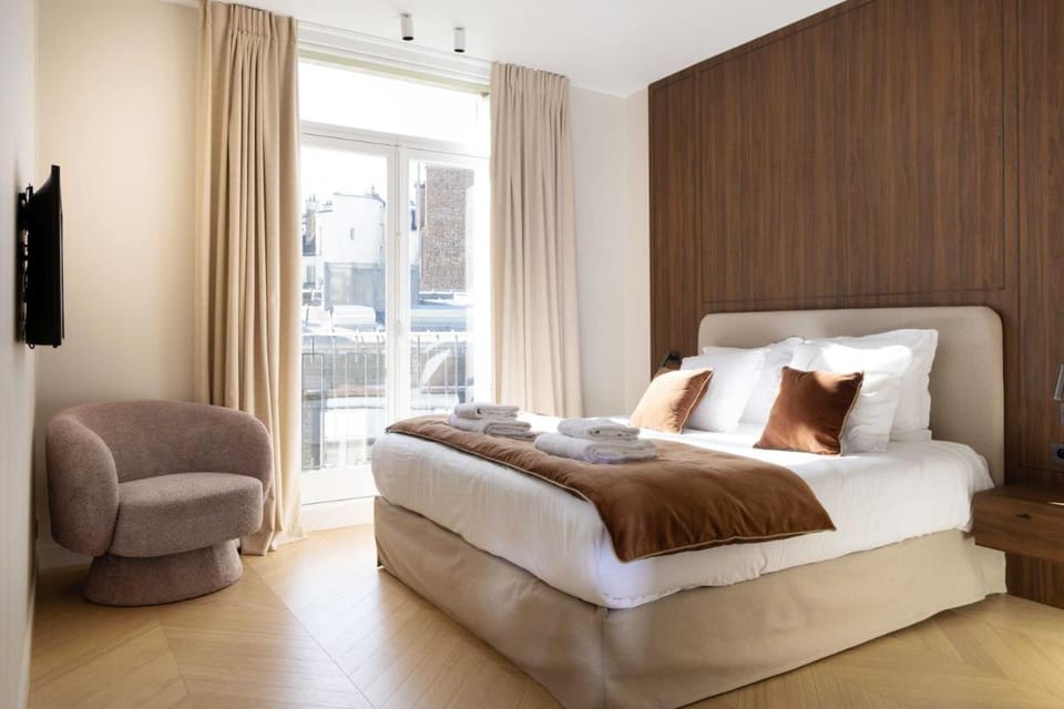 Admirable & spacious flat - Eiffel Tower Apartment in Paris