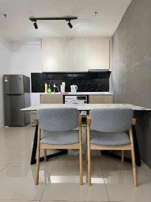 GeorgeTown 218 Macalister_ 2Room 2carpark_ 1-7pax Vacation rental in George Town
