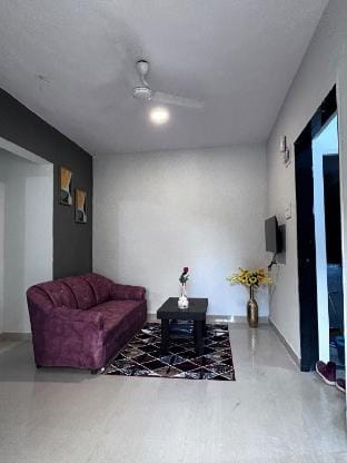 The Urban Retreat  1 BHK apartment Vacation rental in Maharashtra