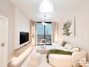 Sophisticated 1B Apartment in Belgravia Heights II Vacation rental in Dubai