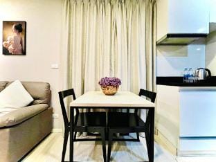 Best Quiet Cozy Palm Springs Condo inCenter Nimman Apartment in Chiang Mai