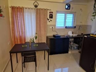 Gachibowli House of Color’s Susi Stays-202- 1BHK Apartment in Hyderabad