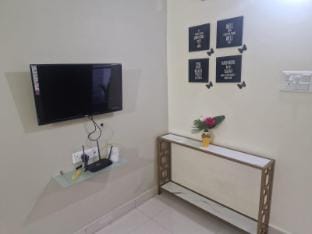 Gachibowli House of Color’s Susi Stays-202- 1BHK Apartment in Hyderabad
