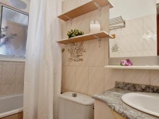 Small rooftop, Ocean view Apartment in Abona