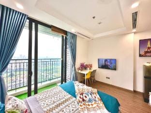 Lux Amenities, Convenient Access, Quick To Airport Vacation rental in Laos