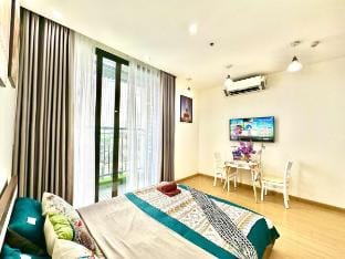 Near Marriott Hotel, Keangnam Vacation rental in Laos
