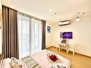 Full Amenities, Central Location Next To Marriott Vacation rental in Laos