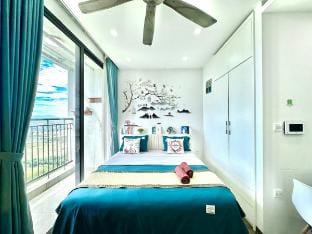 Fully Furnished Apartment In Vinhomes Green Bay Vacation rental in Laos
