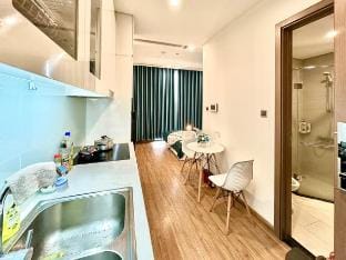Swimming Pool, Gym, Walking Lake, Tennis Apartment in Laos