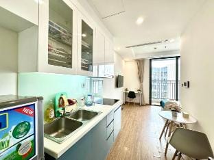 High Floor, Quiet, Comfortable, Clean Apt Vacation rental in Laos
