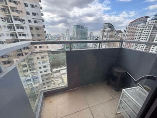 Manhattan Heights Tower A Apartment in Pasig