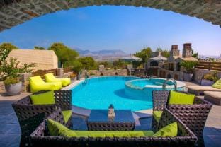 Villa Belladonna - Heraklion Private Pool Getaway Villa in Crete