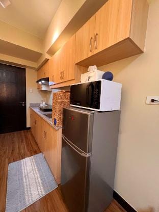 Tropical Enclave in the Metro Vacation rental in Las Pinas