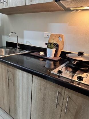 Shore 2 Residences Tower 3 MOA Staycation  Vacation rental in Pasay