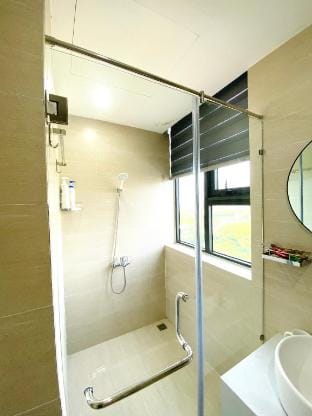 NERA Apartment - 3 Spacious Bedrooms in Hue Center Apartment in Laos
