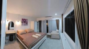 NATURE HOME RIM KHLONG @BANG RIN Villa in Thailand