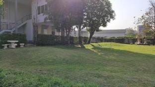 The Cozy Place 105 / Private 3 beds 3 baths  Apartment in Bangkok