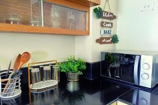 The OverlookTaalView Staycation2BR/2TB Wfi NetFlix Apartment in Tagaytay