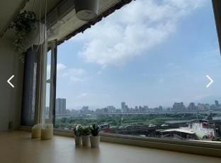 Ximending西門町步行你台北的家4-8人 有2個廁所 Apartment in Taipei City