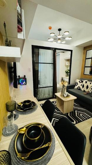 LUXE SOJOURN MGD Staycation Azure North Vacation rental in Calabarzon