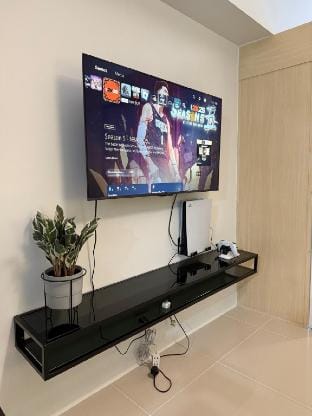 Spacious 1 bedroom w/ Balcony netflix 100mbps  Vacation rental in Makati