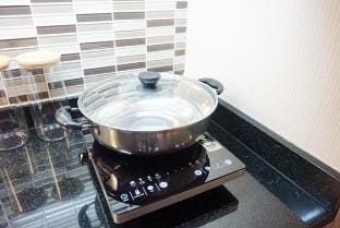 Clean & Cosy 1BR + Sofa Bed 150m to Nana BTS Vacation rental in Bangkok