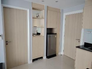 Poolside 1BR/1BA @ Grand Caribbean Pattaya Vacation rental in Pattaya City