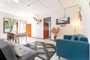 Ndalem Tentrem Satu Homestay Vacation rental in Yogyakarta