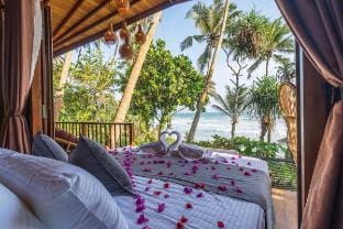 See More Beach Ocean Cliff Villa Vacation rental in Kamburugamuwa