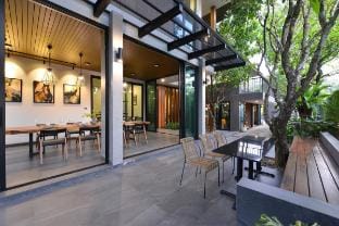 U Independent Private Villa U4
Pool access U4 Vacation rental in Thailand