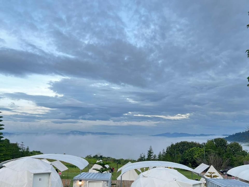 กอไก่เเคมป์ปิ้ง เขาค้อ รีสอร์ท Resort in Laos