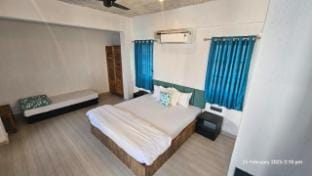 Isa's House  Villa in Alibag