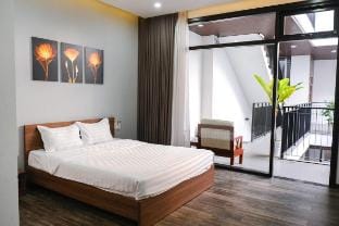 Biệt thự 9pn với không gian ấm cúng, hồ bơi và BBQ Vacation rental in Da Nang