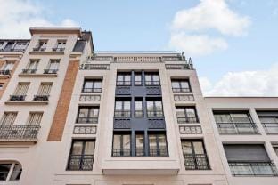 Studio Sleek & Refined - Levallois-Perret Apartment in Levallois-Perret