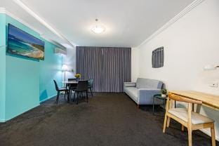 MetaWiseBnB Studio Next to ICC & Chinatown 22 Vacation rental in Rozelle