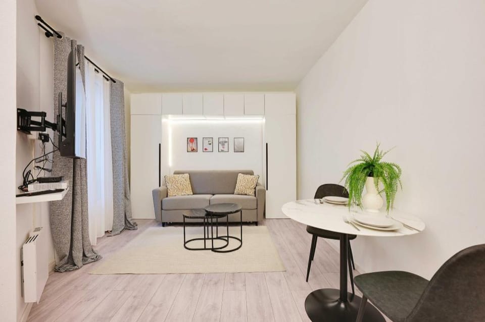 Intimate studio - 2P - Vincennes/Lac Saint-Mande Hotel in Vincennes