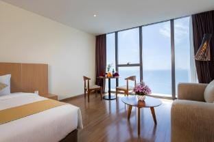 Sunrise Sea view apartment/Center/2 beds/Starcity Vacation rental in Nha Trang