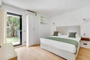 Passy / Eiffel Tower - Amazing 2BR with garden  Apartment in Paris